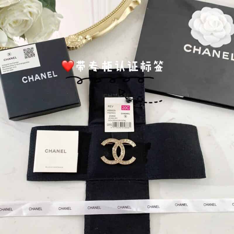 新款CHANEL香奈儿双c方钻胸针