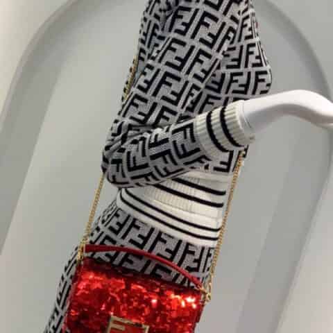 FENDI芬迪珠片修饰迷你版法棍0127S