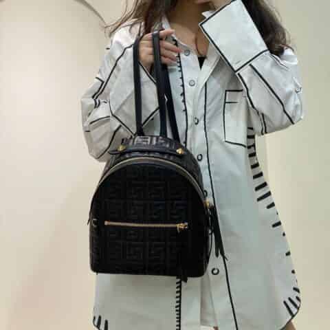 FENDI芬迪logo压纹小牛皮双肩包8318