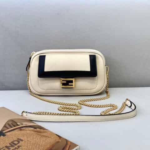 FENDI芬迪EASY BAGUETTE 黑色皮革手袋70213