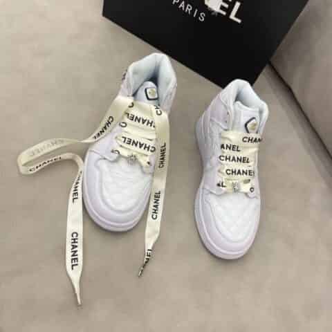 chanel香奈儿    独家AJ联名香奶奶”“超级火爆L小香高帮鞋