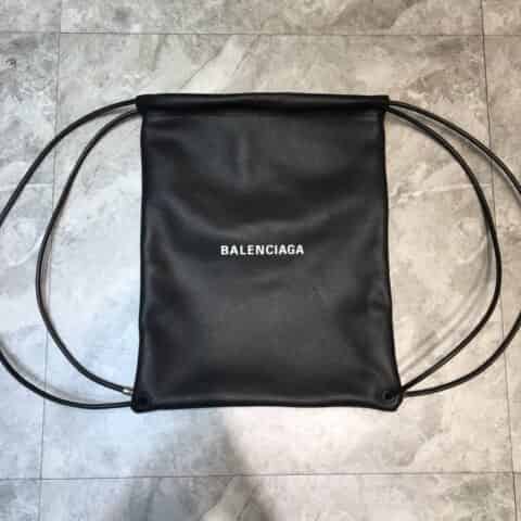 Balenciaga巴黎世家进口小牛皮双肩背包818
