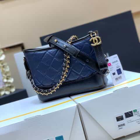 Chanel香奈儿 Gabrielle hobo bag小号流浪包 A91810