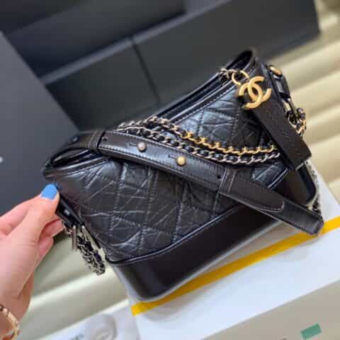 Chanel香奈儿 Gabrielle hobo bag小号流浪包 A91810