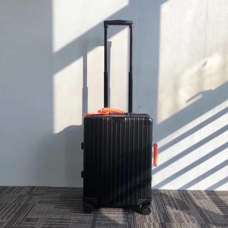 RIMOWA x AM 联名款Classic 铝合金行李箱