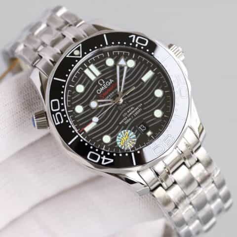 欧米茄omega全新海马300米 直径42mm 8800机芯高级腕表