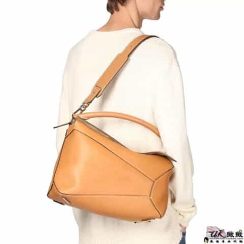 LOEWE罗意威 最新款卡其色Puzzle bag几何包 0533中号30CM