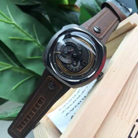 七个星期五日本西铁城Miyota8219机械机芯原装原单 SevenFriday腕表