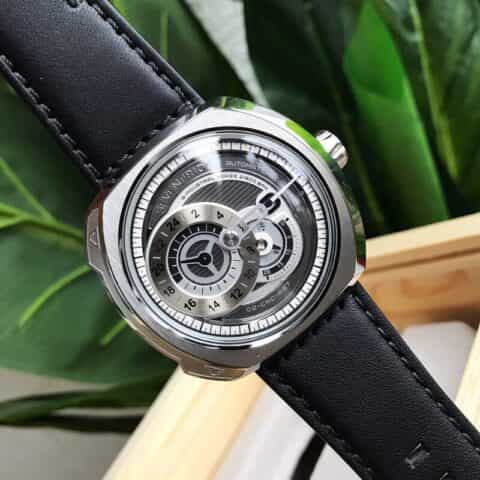 七个星期五 SEVENFRIDAY M1/03机芯：原装日本西铁城8215机械机芯腕表