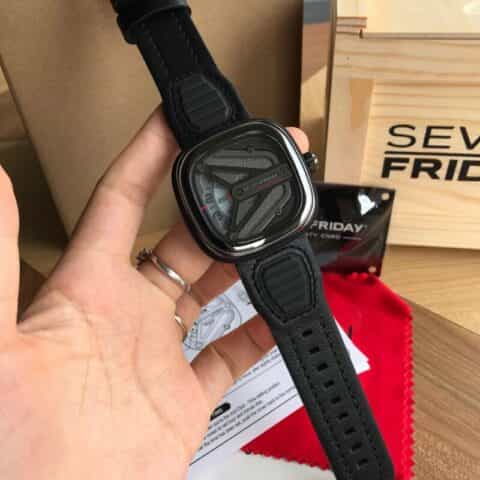七个星期五 SEVENFRIDAY M1/03机芯：原装日本西铁城8215机械机芯腕表