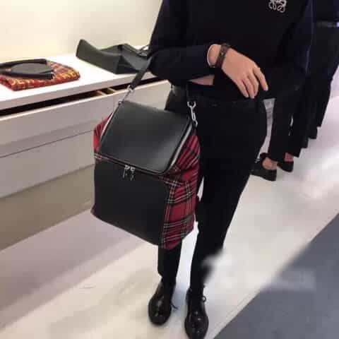 LOEWE罗意威 Goya Backpack毛呢背包 0270红黑拼色