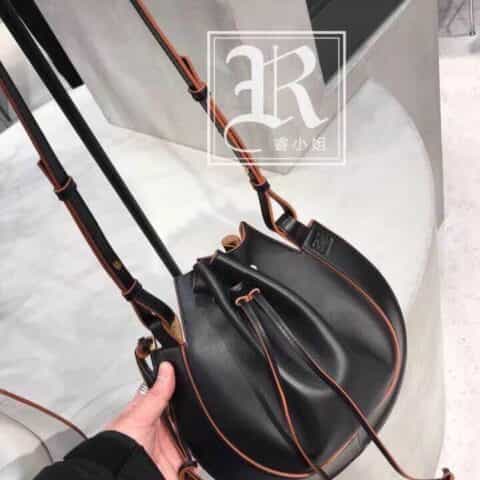 LOEWE罗意威 Horseshoe飞碟包 0526黑色