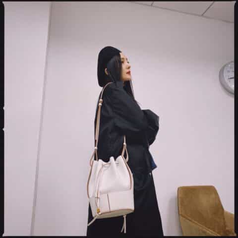 LOEWE罗意威 Small Balloon bag气球水桶包 0531白色