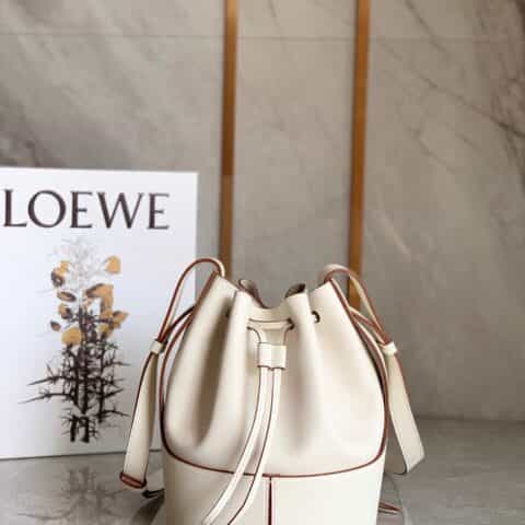 LOEWE罗意威 Small Balloon bag气球水桶包 0531白色