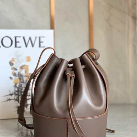 LOEWE罗意威 Small Balloon bag气球水桶包 0531咖色