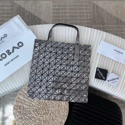 三宅一生独家定制原版面料原版凹凸LOGO+原版五金手提袋0088