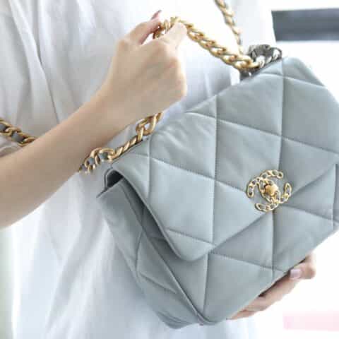 Chanel香奈儿 19 Flap Bag AS1161中号30CM灰色