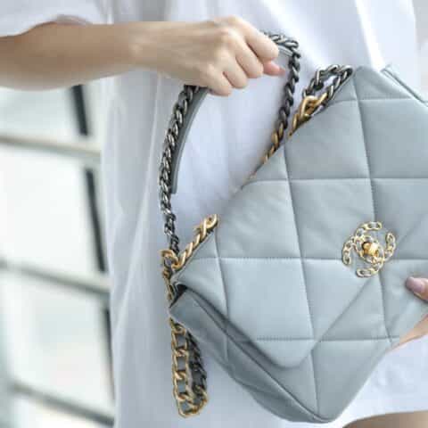 Chanel香奈儿 19 Flap Bag AS1161中号30CM灰色