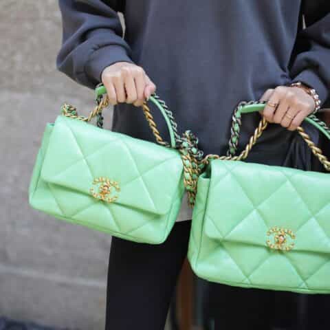 Chanel香奈儿 19 Flap Bag AS1160小号26C牛油果绿