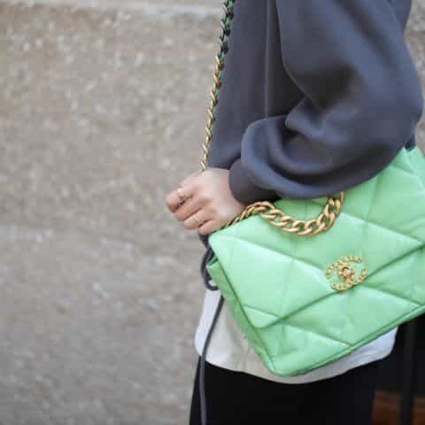 Chanel香奈儿 19 Flap Bag AS1161中号30CM牛油果绿