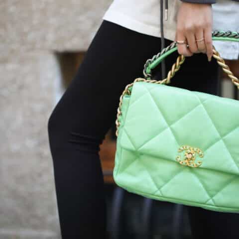Chanel香奈儿 19 Flap Bag AS1161中号30CM牛油果绿
