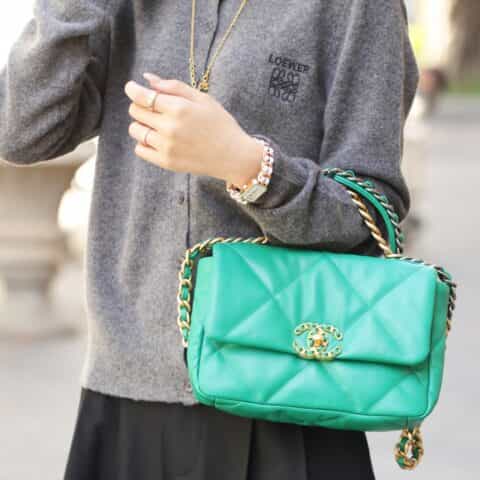 Chanel香奈儿 19 Flap Bag AS1160小号26C绿色