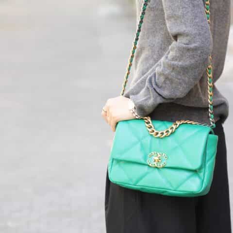 Chanel香奈儿 19 Flap Bag AS1160小号26C绿色