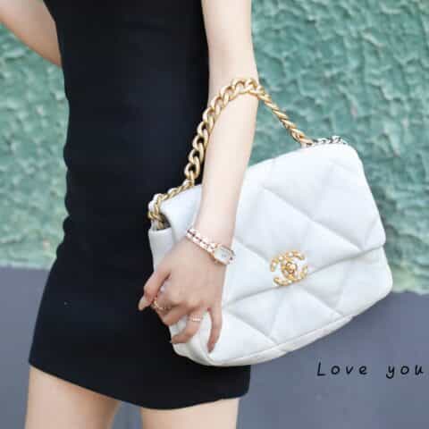 Chanel香奈儿 19 Flap Bag AS1161中号30CM白色
