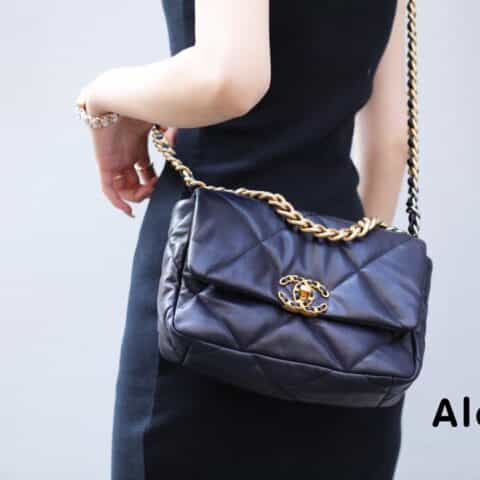 Chanel香奈儿 19 Flap Bag AS1160小号26C深蓝色