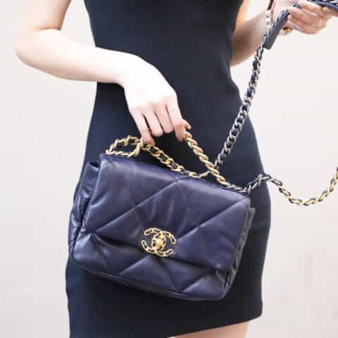 Chanel香奈儿 19 Flap Bag AS1160小号26C深蓝色