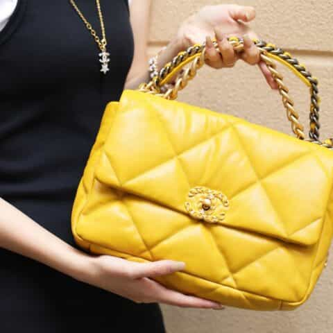 Chanel香奈儿 19 Flap Bag AS1160 AS1161 黄