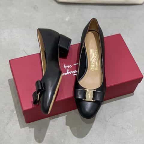 SF salvatore Ferragamo  菲拉格慕Vara蝴蝶结经典款半内里中跟单鞋