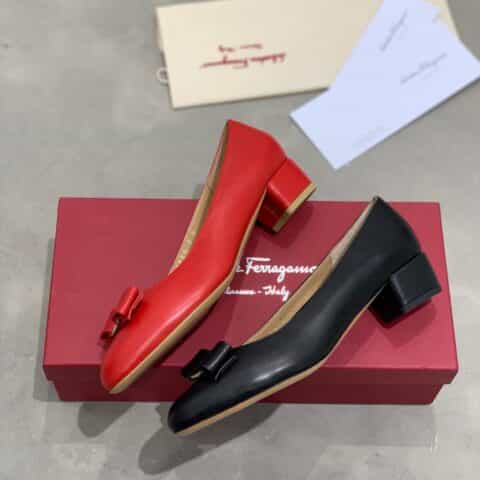 SF salvatore Ferragamo  菲拉格慕Vara蝴蝶结经典款半内里中跟单鞋