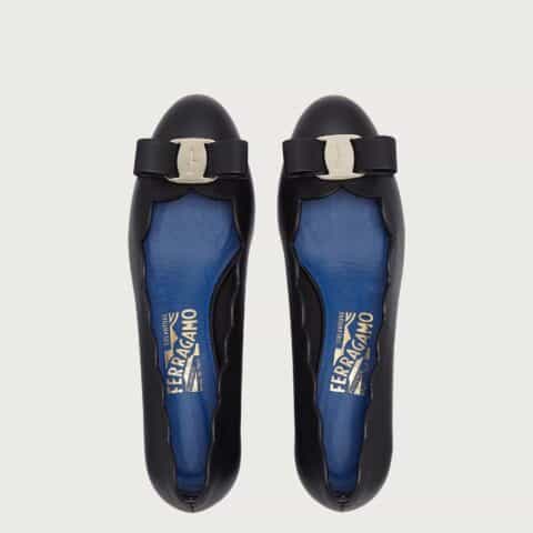 顶级版本SF salvatore Ferragamo  菲拉格慕2021新款vara系列扇形波浪边浅口单鞋这款浅口鞋