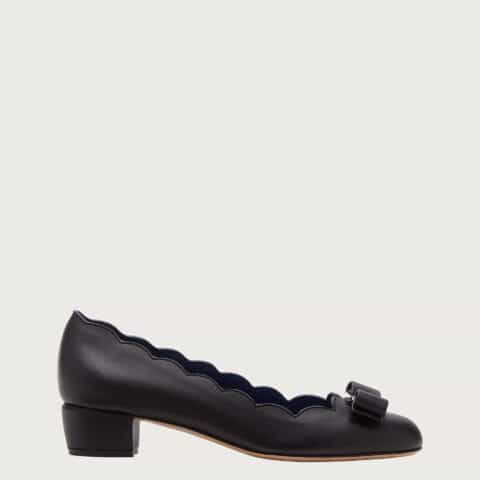 顶级版本SF salvatore Ferragamo  菲拉格慕2021新款vara系列扇形波浪边浅口单鞋这款浅口鞋