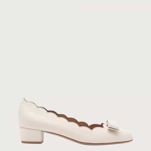 顶级版本SF salvatore Ferragamo  菲拉格慕2021新款vara系列扇形波浪边浅口单鞋这款浅口鞋