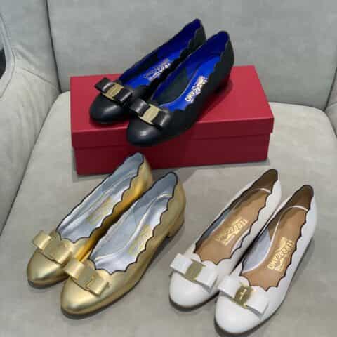 顶级版本SF salvatore Ferragamo  菲拉格慕2021新款vara系列扇形波浪边浅口单鞋这款浅口鞋