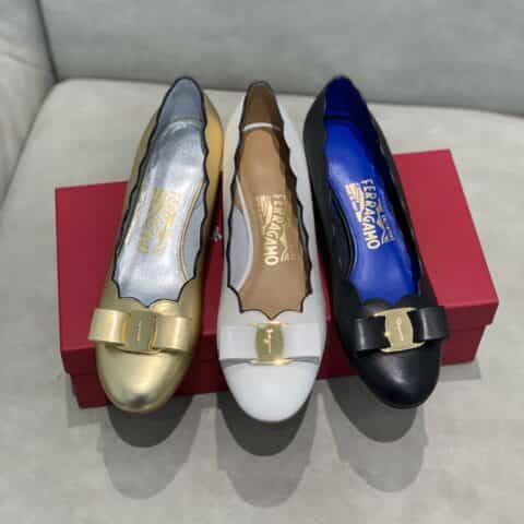 顶级版本SF salvatore Ferragamo  菲拉格慕2021新款vara系列扇形波浪边浅口单鞋这款浅口鞋