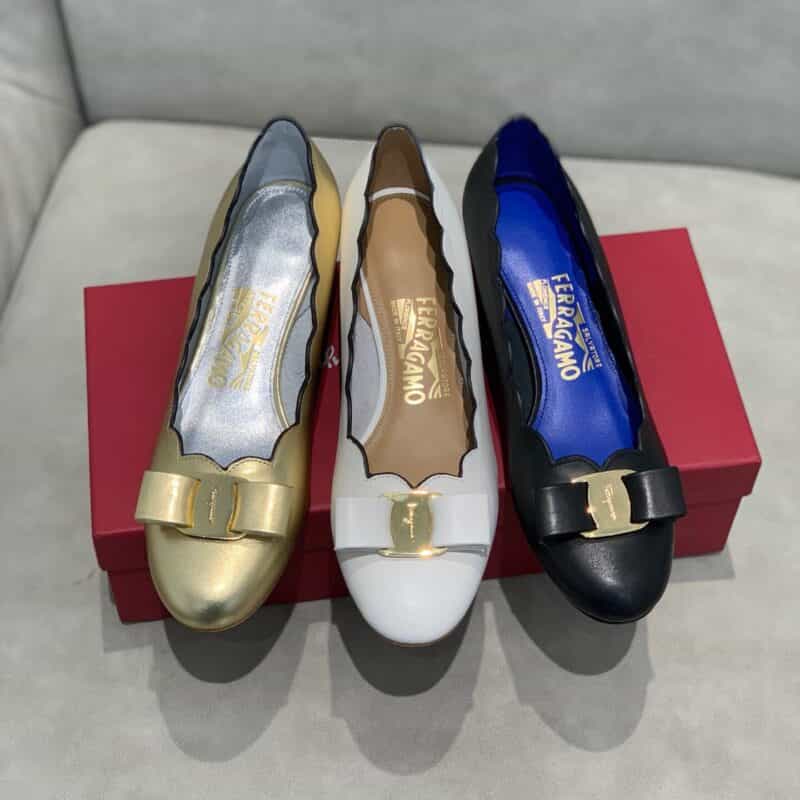 顶级版本SF salvatore Ferragamo  菲拉格慕2021新款vara系列扇形波浪边浅口单鞋这款浅口鞋