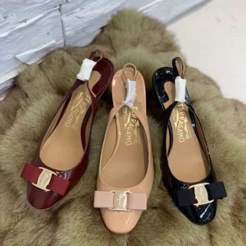 SF salvatore Ferragamo  菲拉格慕春夏新款扁头后空中跟凉鞋