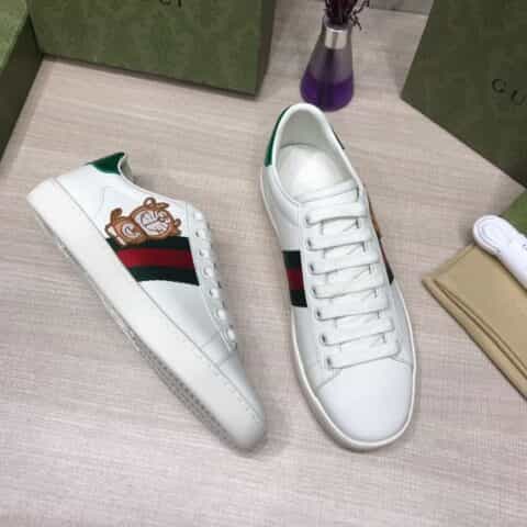 Gucci古驰   原单品质防伪芯片2021最新爆款 机器猫男女同款板鞋