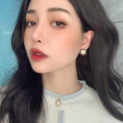 新款 CHANEL香奈儿双c黑皮绳耳钉耳环