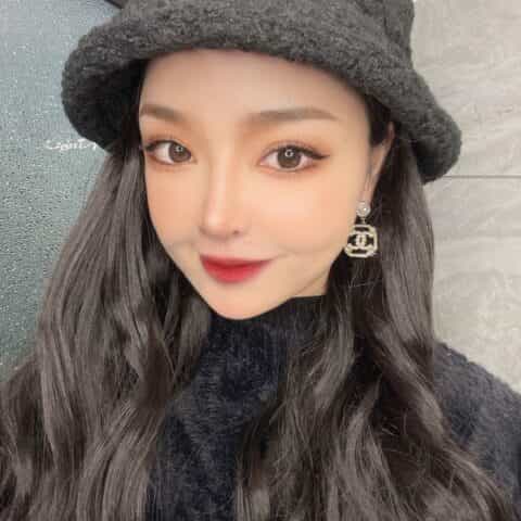 新款CHANEL香奈儿双c珍珠耳钉耳环