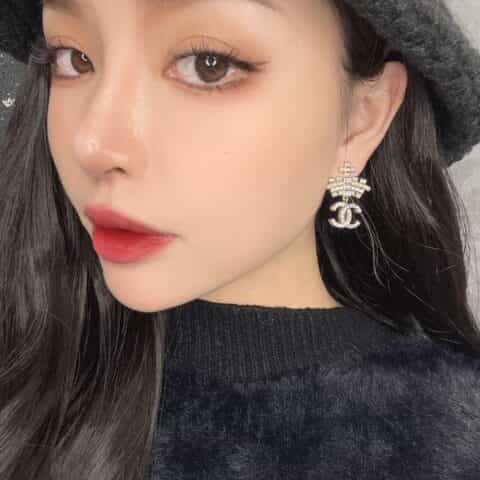 新款CHANEL香奈儿双c珍珠皇冠耳钉耳环