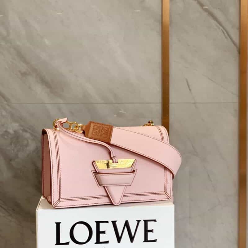 LOEWE罗意威 Barcelona bag 三角包 0527粉色24CM
