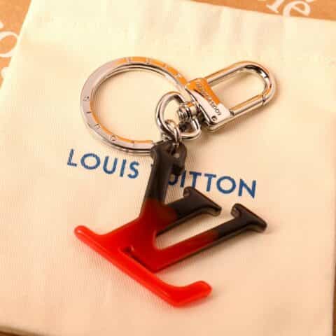 LV Spray Bag Charm And Key Holder包饰与钥匙扣 M80216