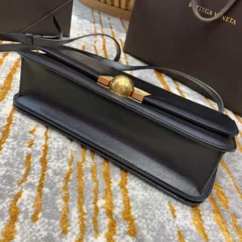 Bottega Veneta葆蝶家 Classic 28CM单肩斜挎包 578009布纹黑色