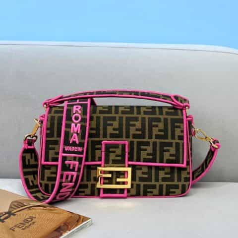 FENDI芬迪经典双F布料Baguette手袋772S
