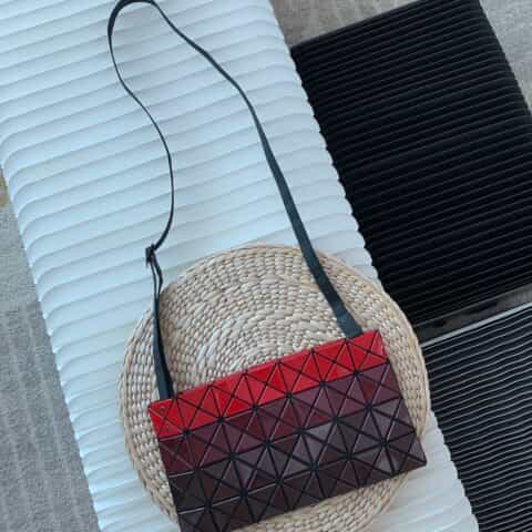 三宅一生Issey Miyake BaoBao新款小斜挎包BB83-AG421