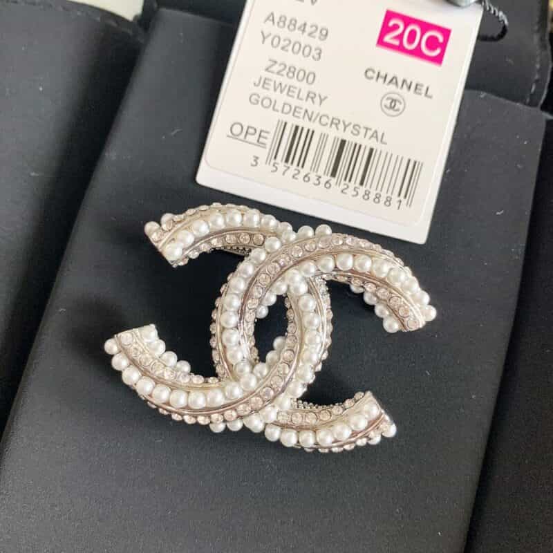 新款 CHANEL香奈儿双c珍珠胸针